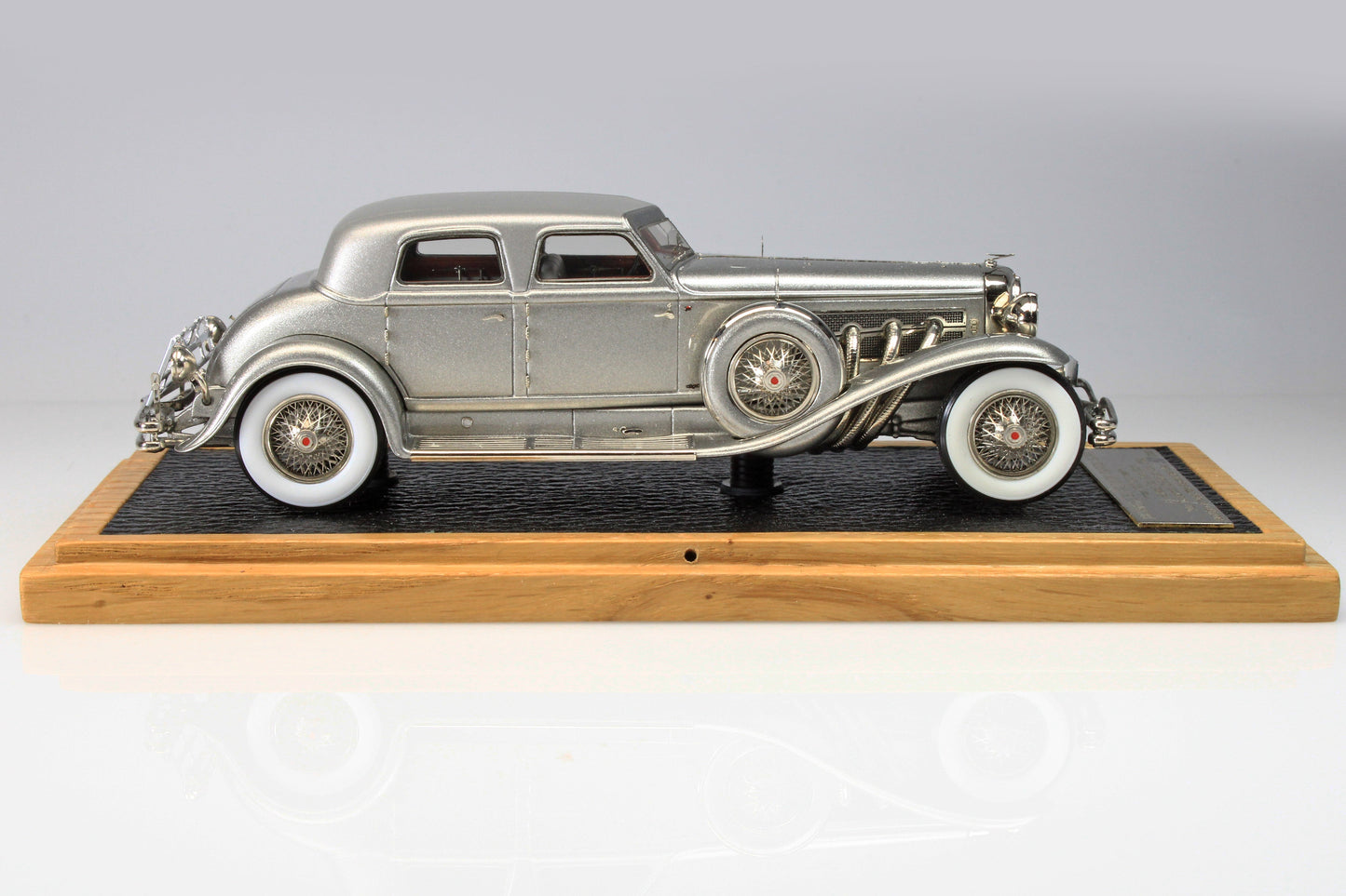 1933 Duesenberg SJ Arlington Torpedo Sedan "Twenty Grand"