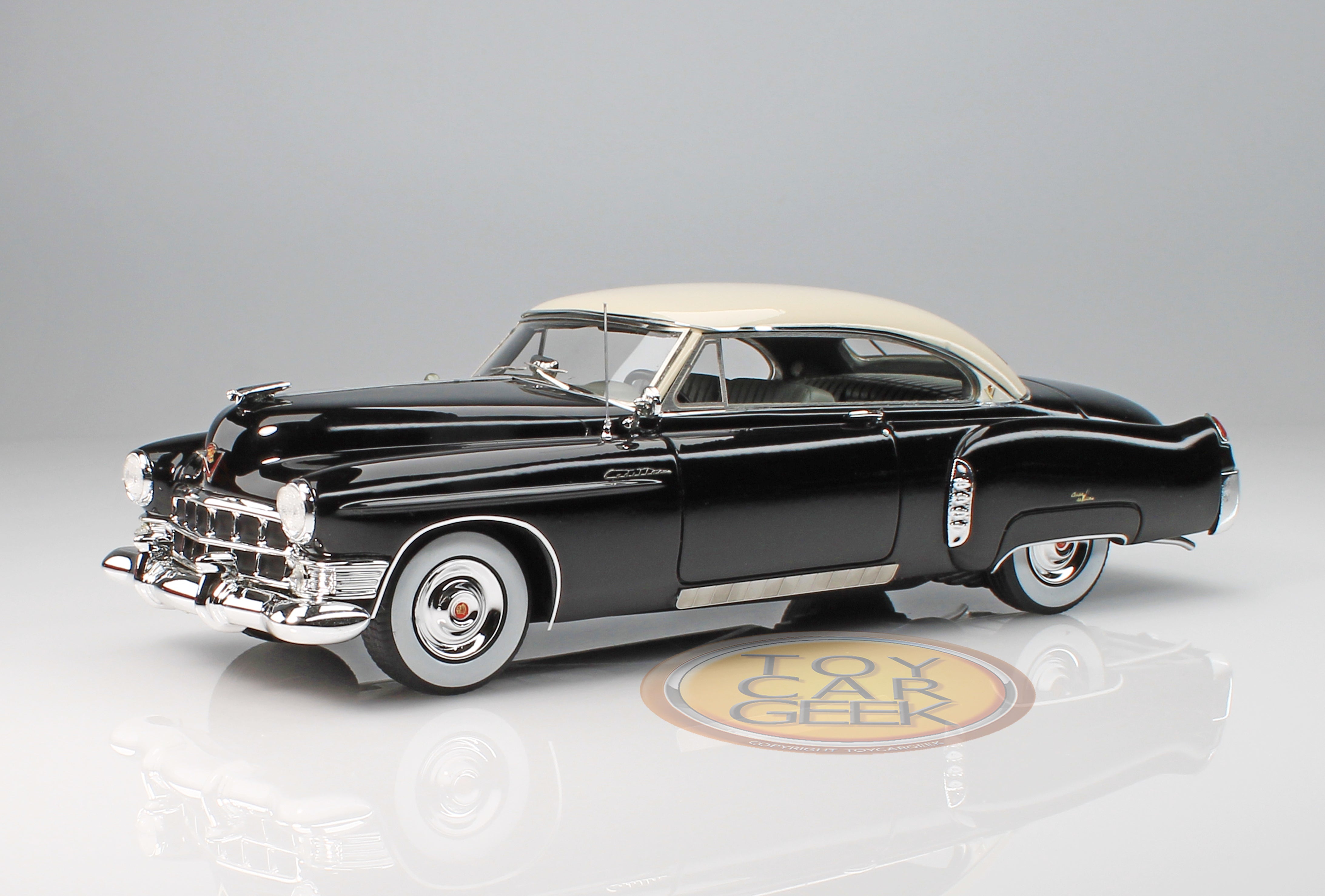 1949 CADILLAC COUPE DEVILLE CONVERTIBLE PINK 1:18 SCALE BY