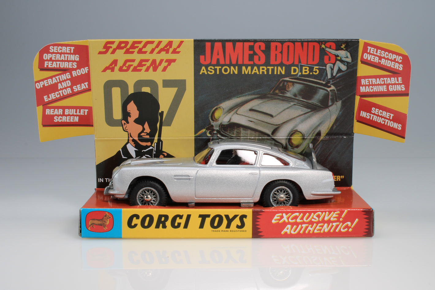 Corgi James Bond 007 Aston Martin #261 Reissue