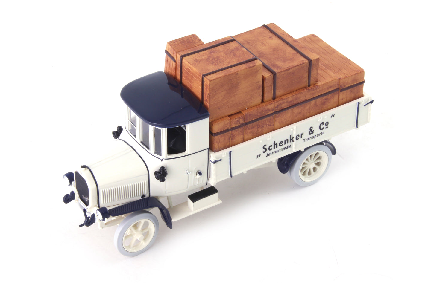 1917 Daimler Marienfelde DR 4.5 with Crates
