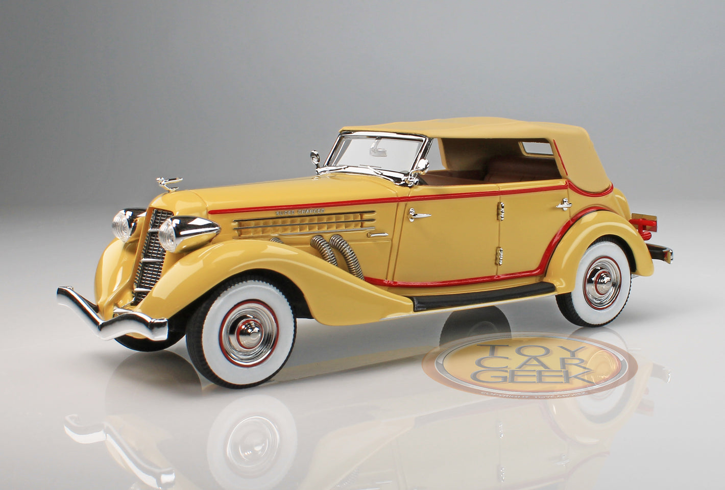 1935 Auburn 851 Supercharged Phaeton, Closed - Yellow