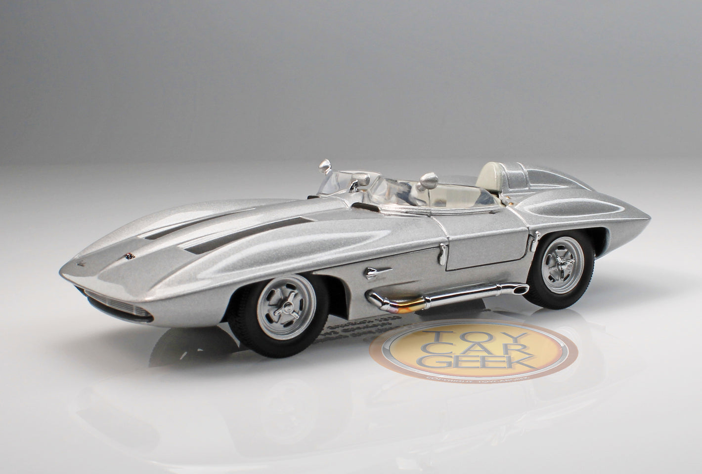 1959 Chevrolet Corvette Stingray - Silver (Pre-Owned)