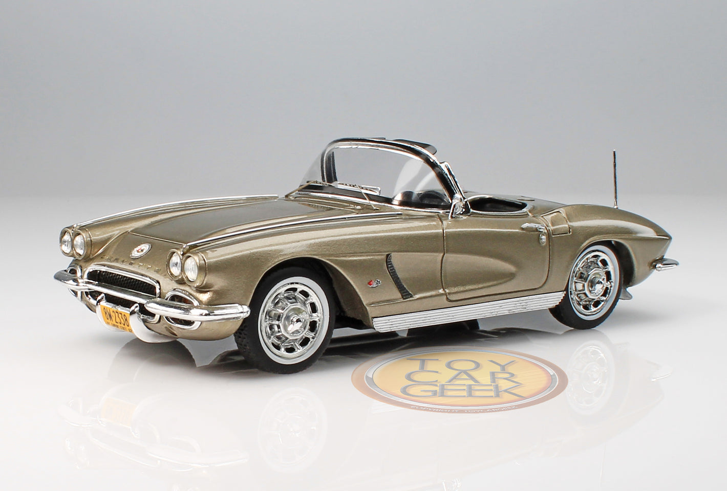 1962 Chevrolet Corvette C1 - Silver (Pre-Owned)