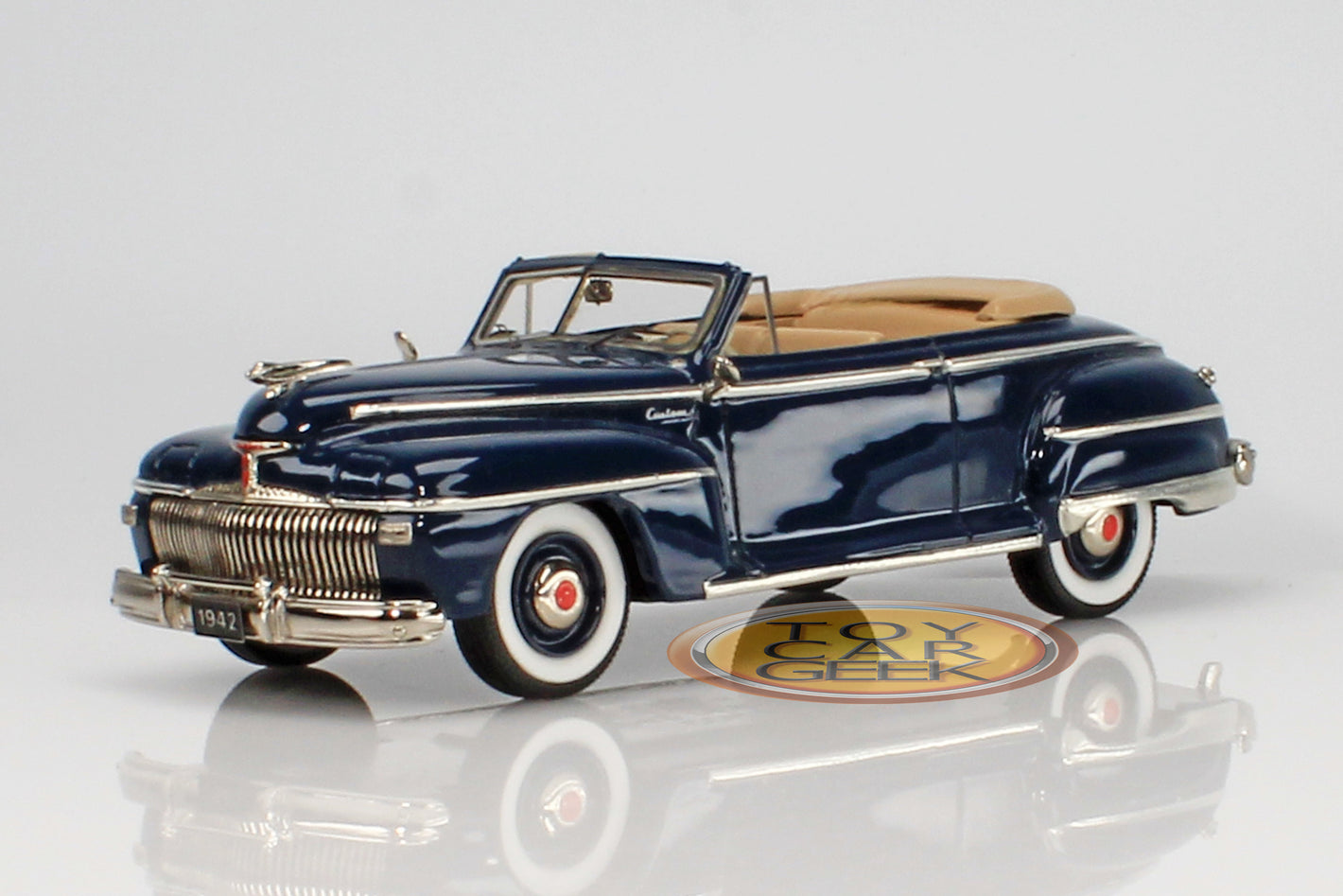 1942 DeSoto Convt. (Pre-Owned)