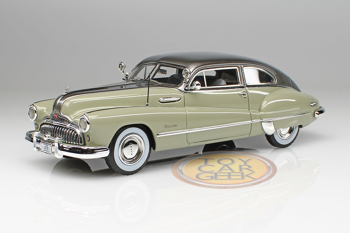 1948 Buick Roadmaster Coupe - Cumulus Gray