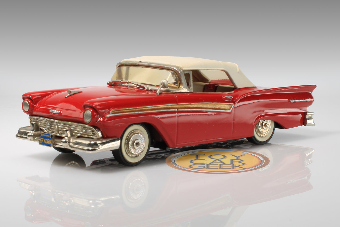 1957 Ford Fairlane Conv. (Pre-Owned)