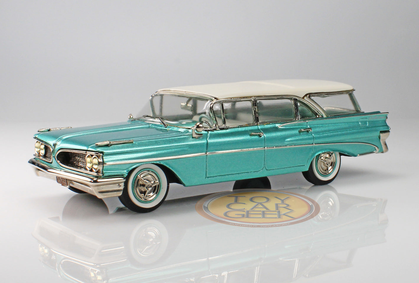 1959 Pontiac Catalina Safari Station Wagon - Conquest Models (Pre-Owned)