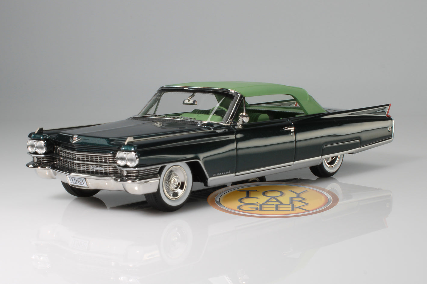1963 Cadillac Eldorado Biarritz Conv. - Closed
