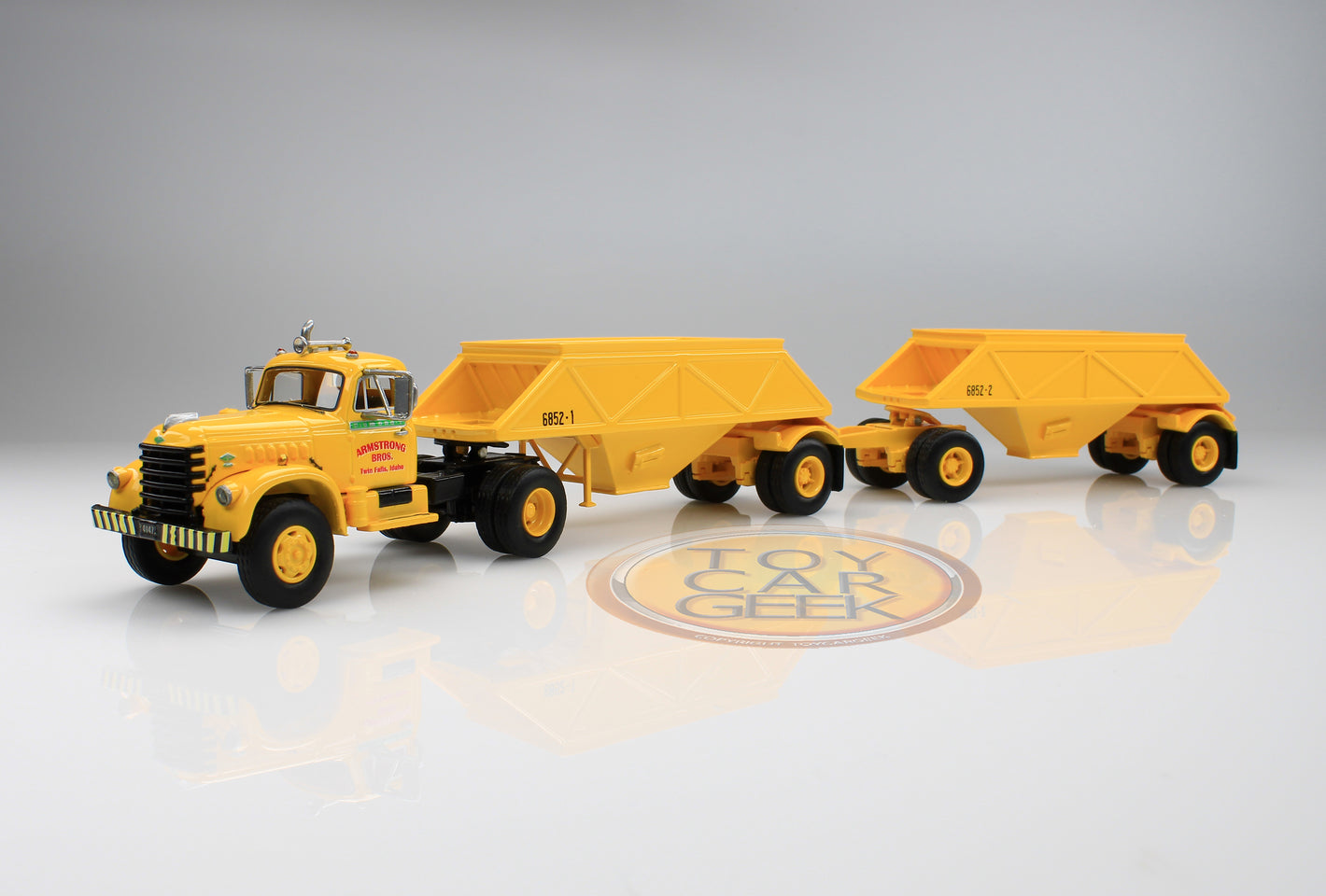 1955 Diamond T 921 w/Double Dump Trailers - Yellow