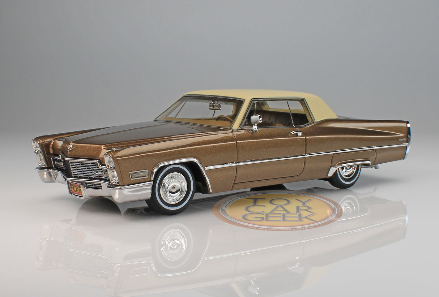 1968 Cadillac Coupe de Ville - Brown (Pre-Owned)