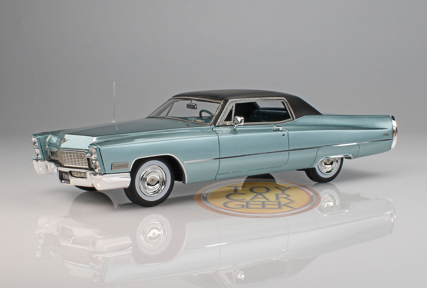 1968 Cadillac Coupe de Ville - Green (Pre-Owned)