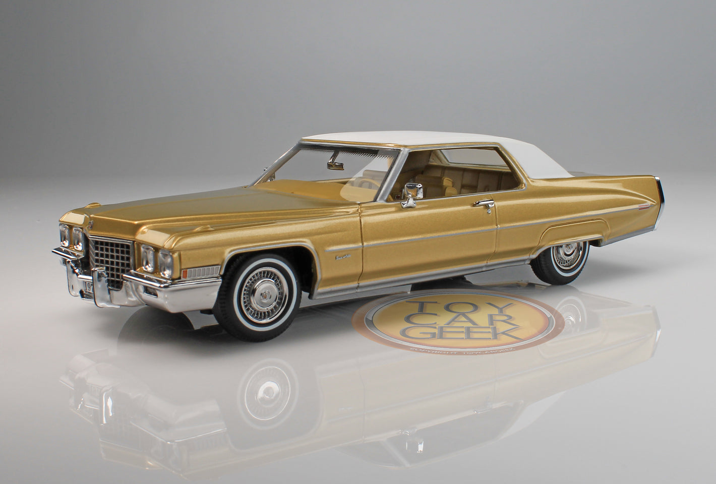 1971 Cadillac Coupe de Ville - Gold