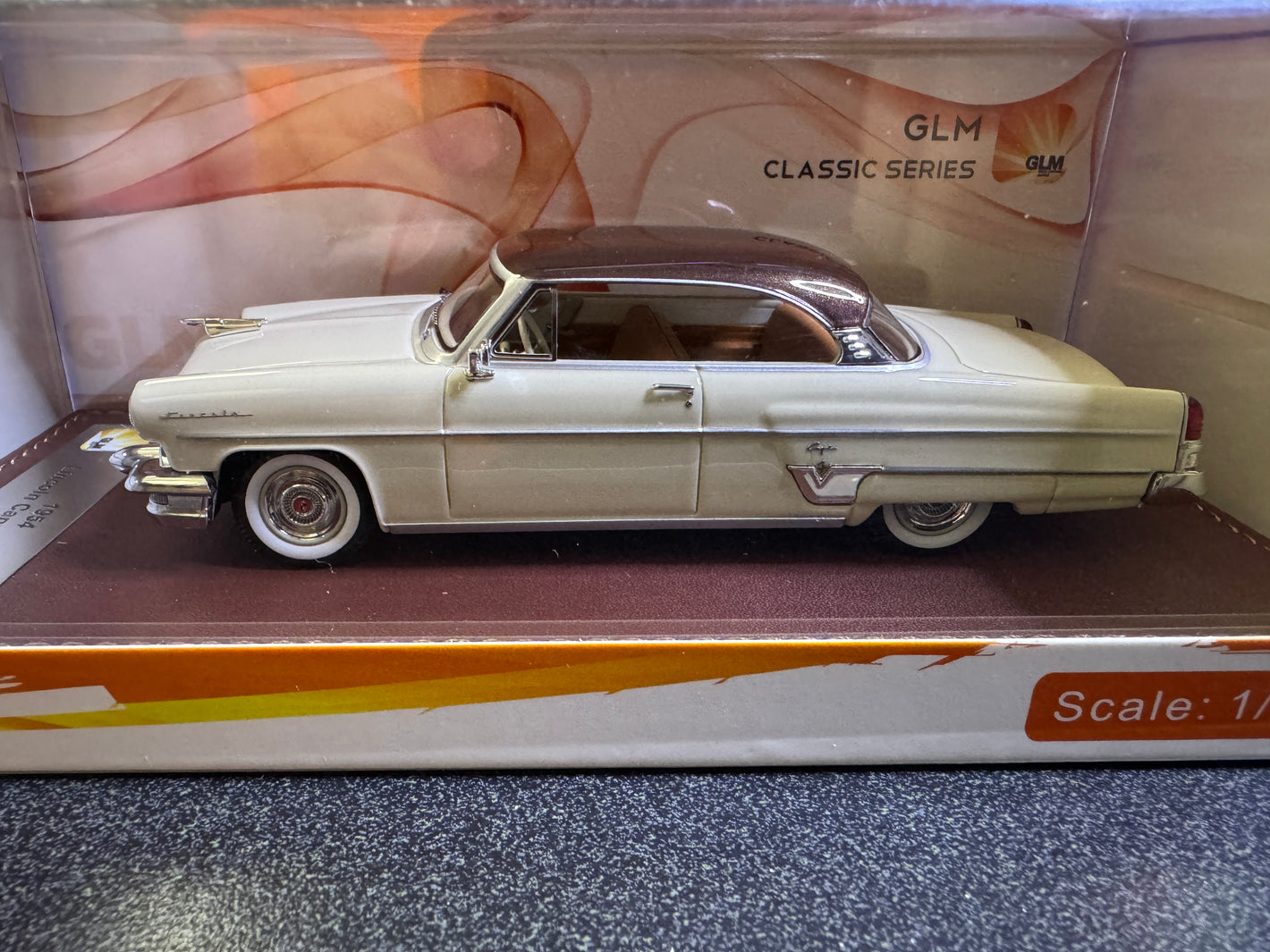 1954 Lincoln Capri - Tan/Brown