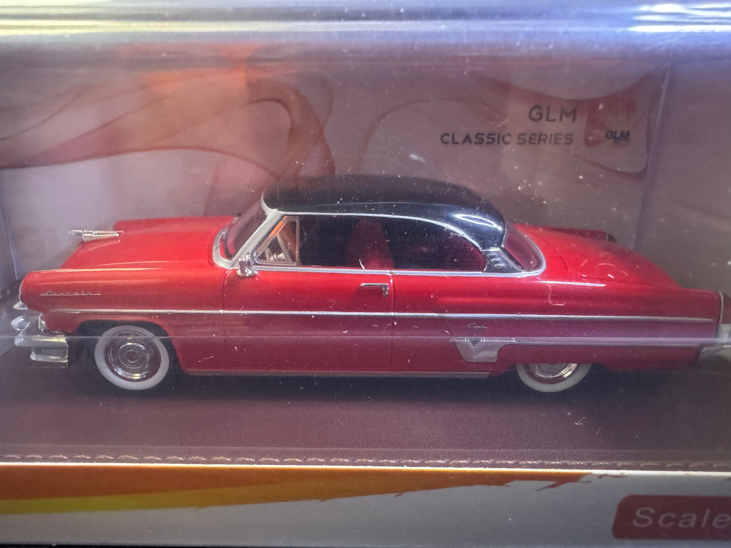1954 Lincoln Capri - Red/Black