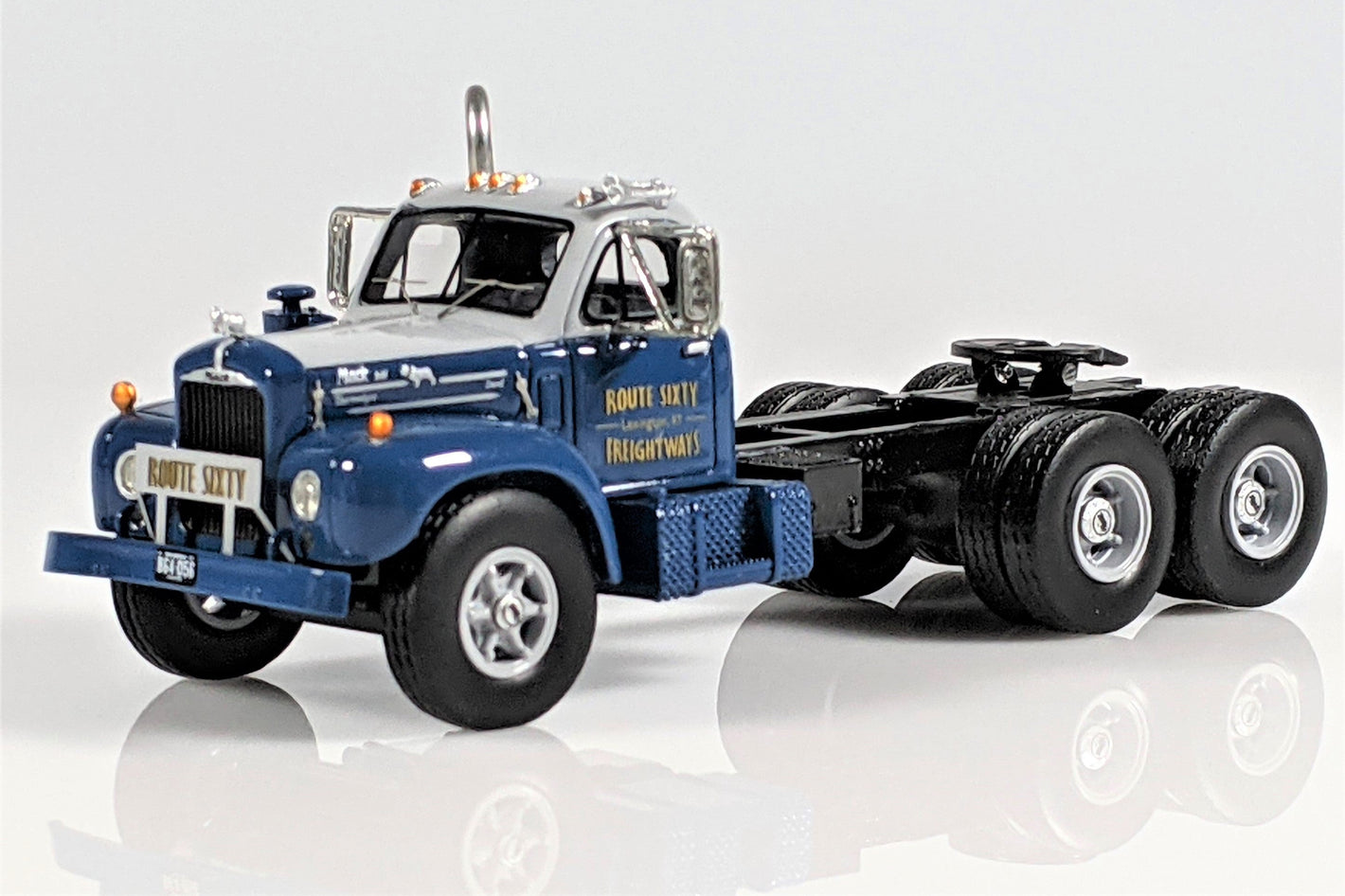 1957 Mack B-61ST - Blue/Gray
