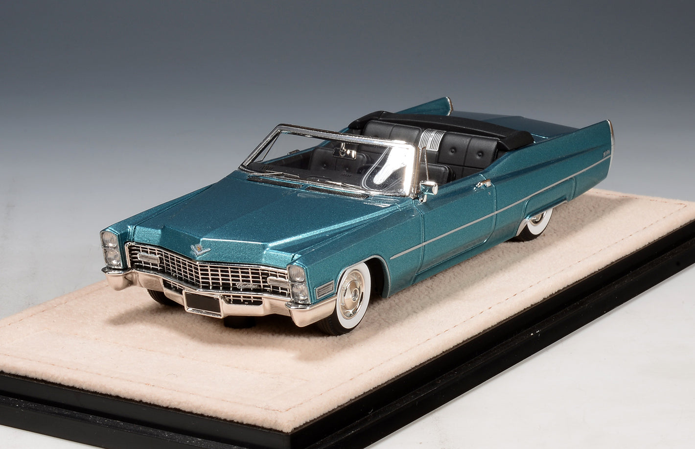1967 Cadillac de Ville Conv., Open 67703 (Pre-Order)
