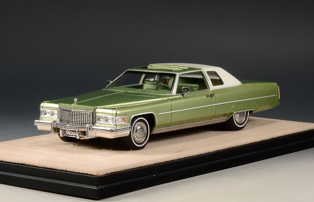 1975 Cadillac Coupe De Ville (Pre-Owned)