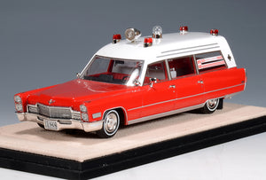 1968 Cadillac Miller-Meteor Ambulance - Red/White