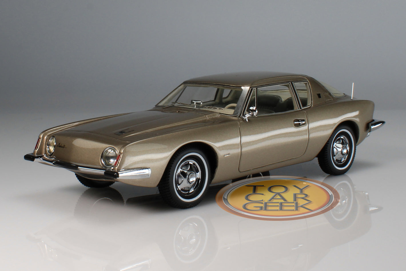 1963 Studebaker Avanti (Pre-Owned)