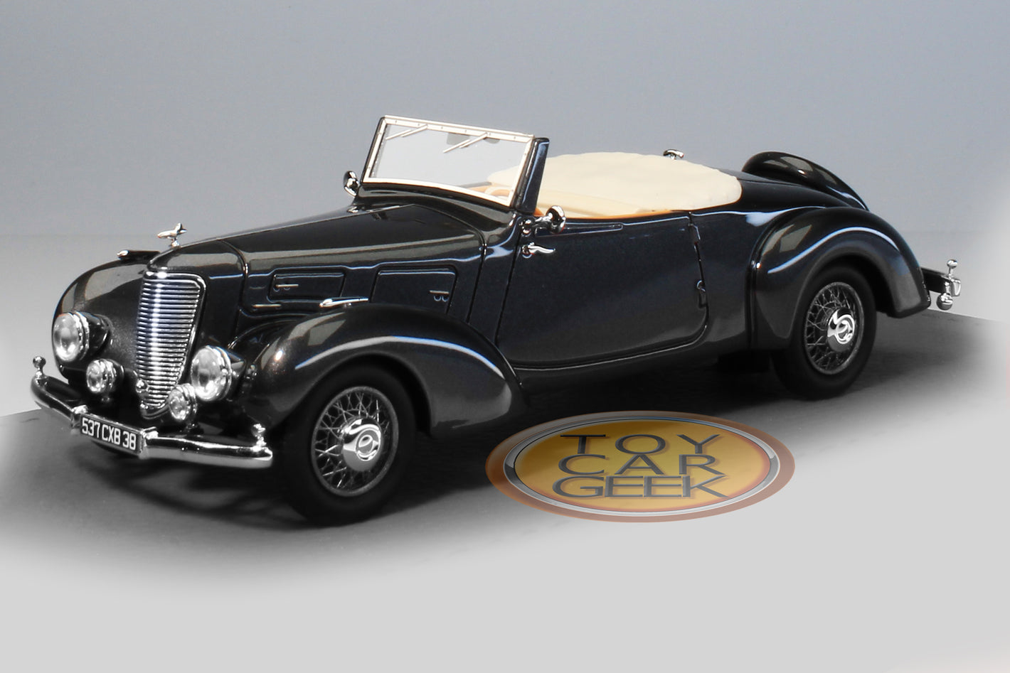 1938 Citroen 11BL Tonneline Grille Open, 3rd Version