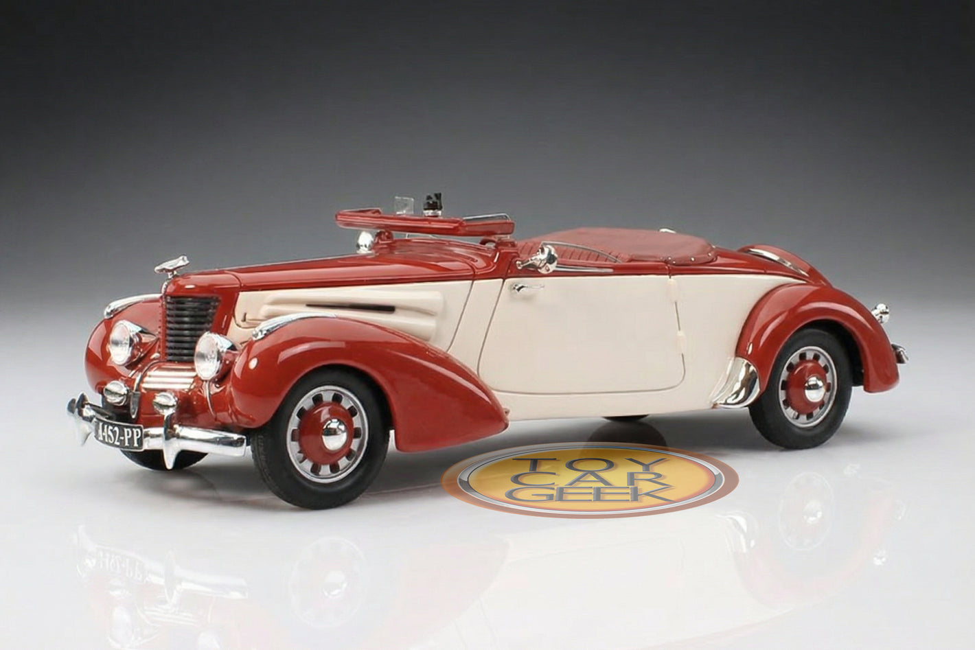 1938 Citroen 11BL Tonneline, Open - Maroon/White