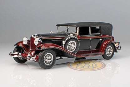 1931 Cord L-29 Phaeton Sedan, Closed - Black/Maroon