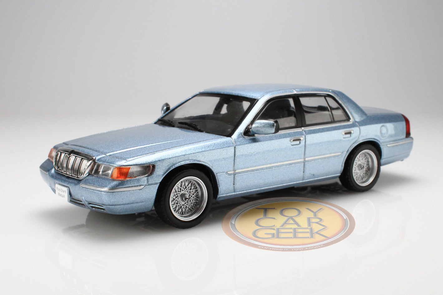 2000 Ford Grand Marquis*