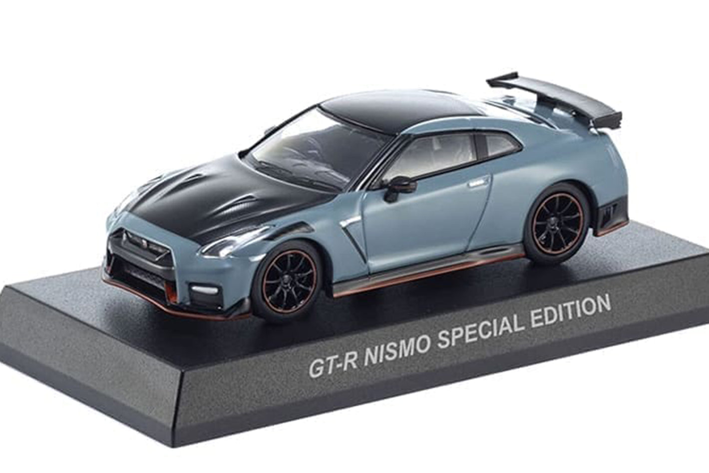 Nissan GT-R NISMO Special Edition - Gray w/Book