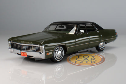 1971 Imperial Sedan (Pre-Owned)