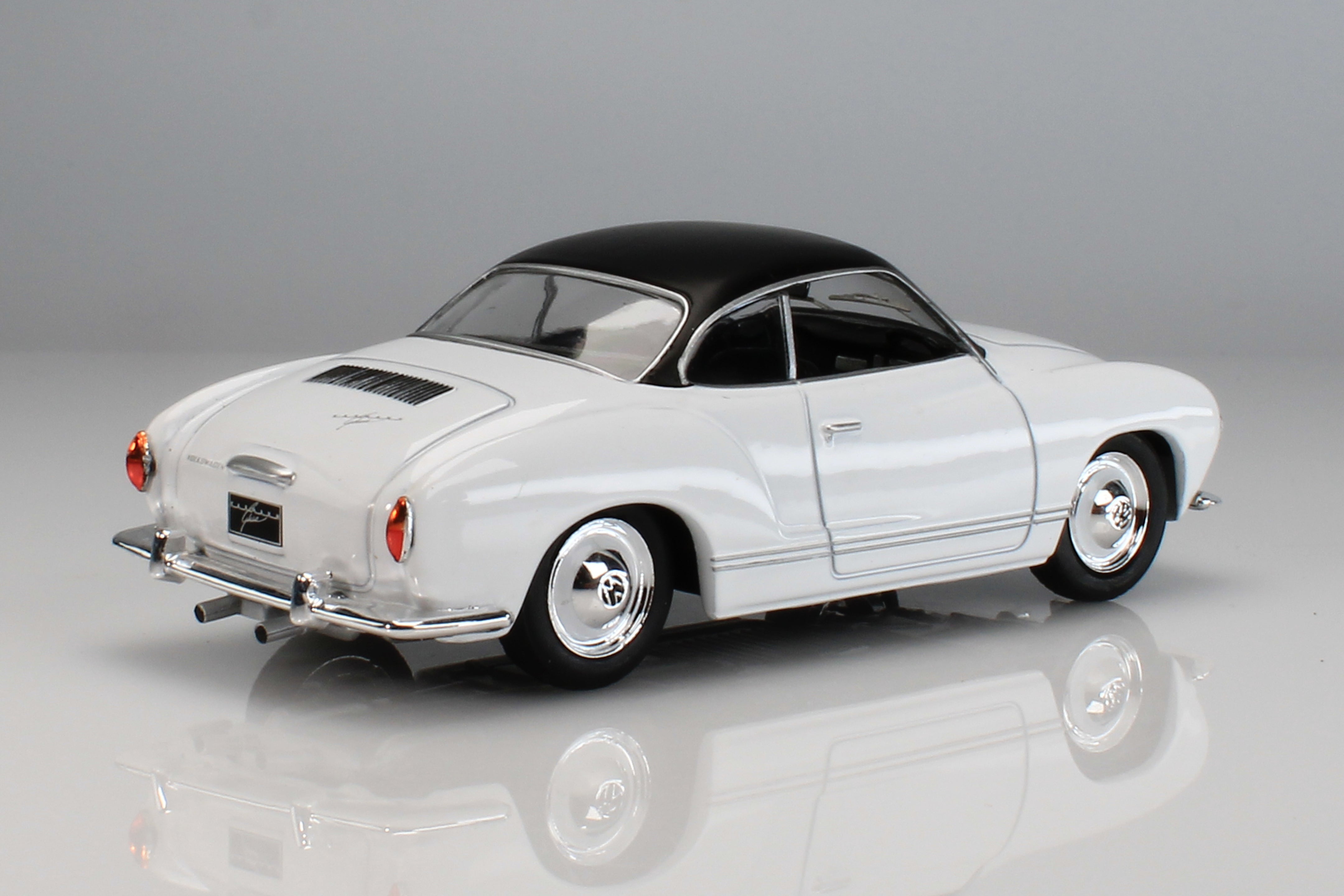 ミニカー hiroya VOLKSWAGEN KARMANN GHIA hiroya様専用 VOLKSWAGEN KARMANN GHIA
