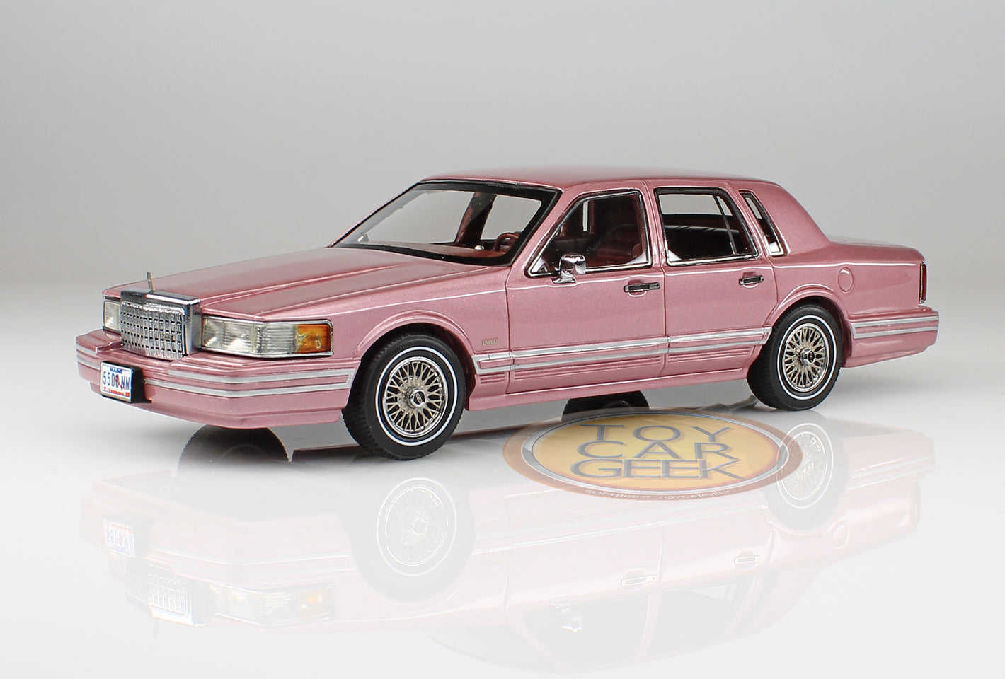 1994 Lincoln Town Car - Desert Coral (Pre-Owned)