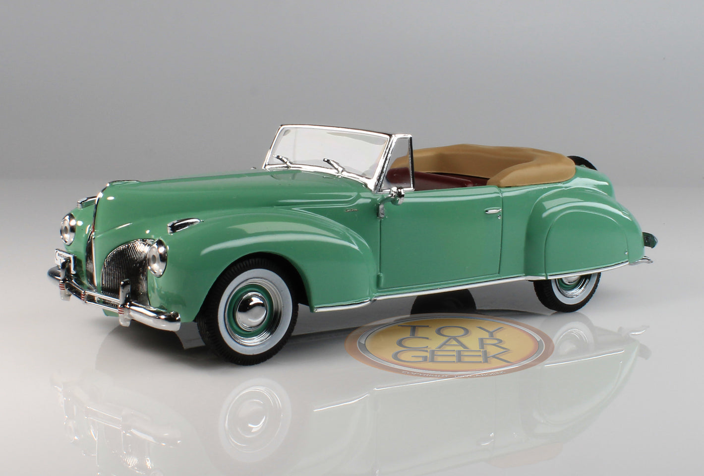 1939 Lincoln Continental (Pre-Owned)