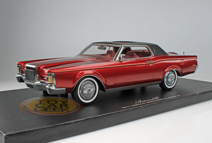 1971 Lincoln Continental Mark III - Red (Pre-Owned)