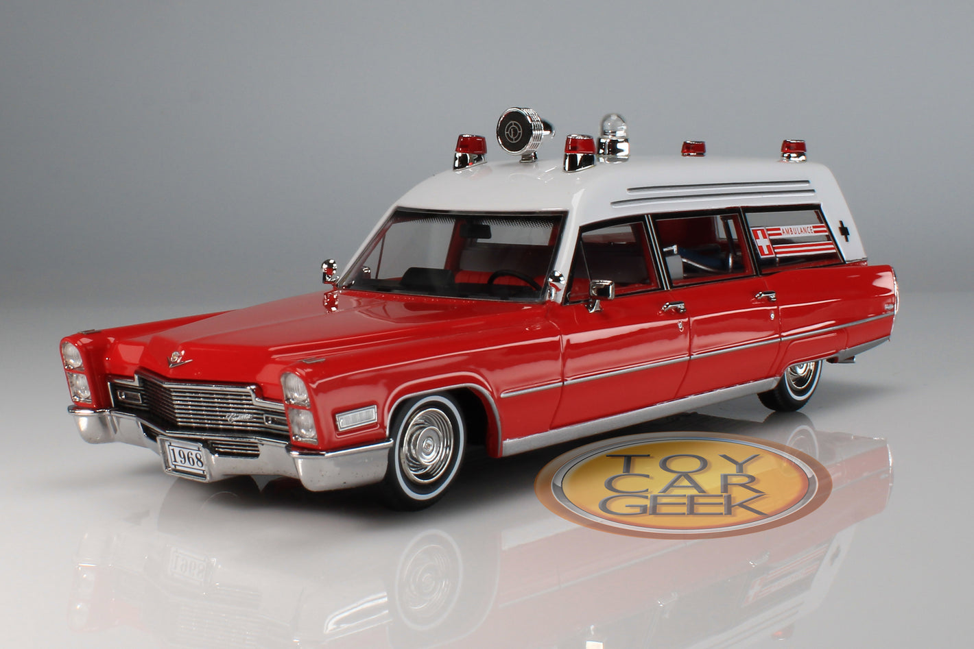 1968 Cadillac Miller-Meteor Ambulance - Red/White