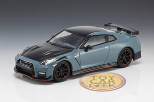 Nissan GT-R NISMO Special Edition - Gray w/Book