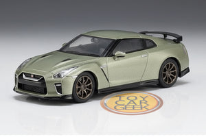Nissan GT-R Premium Edition T-Spec - Green w/Book