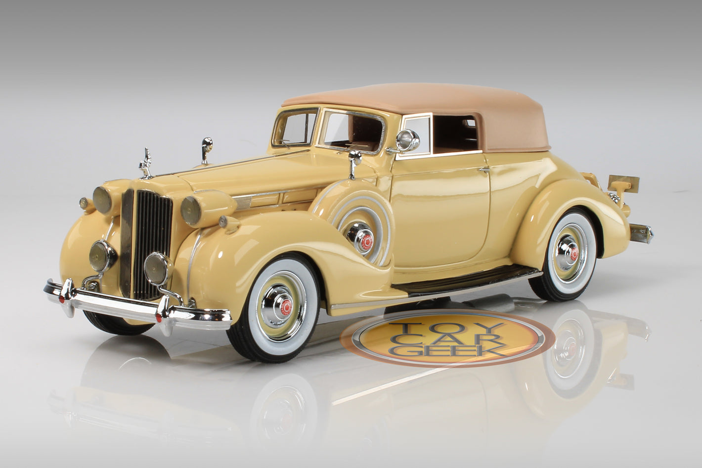 1938 Packard Twelve Conv. (Pre-Owned)