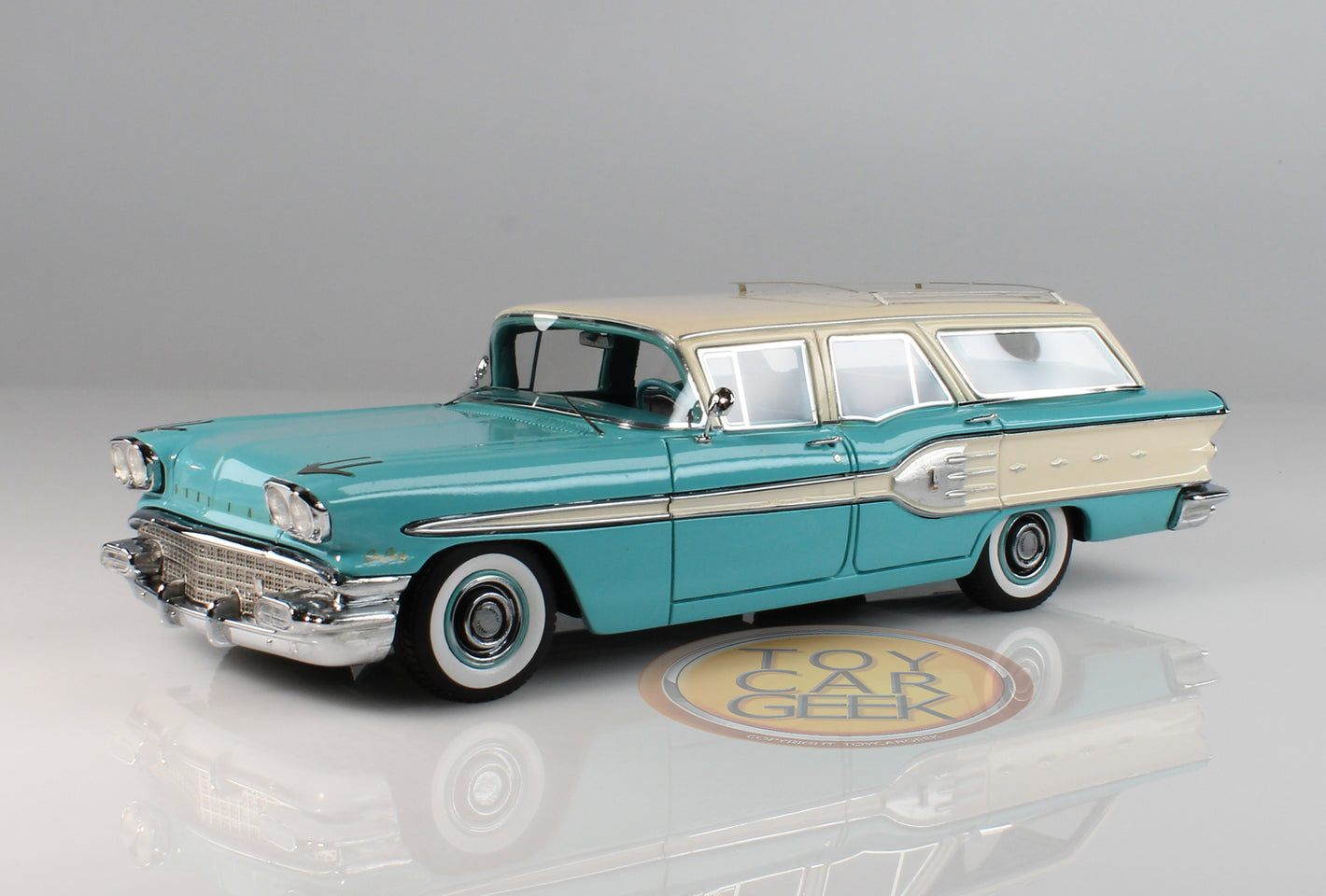 1958 Pontiac Star Chief Safari (Pre-Owned)