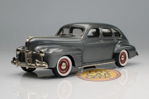 1941 Pontiac Streamliner Torpedo (Pre-Owned)