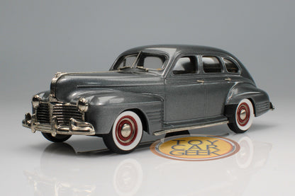 1941 Pontiac Streamliner Torpedo (Pre-Owned)