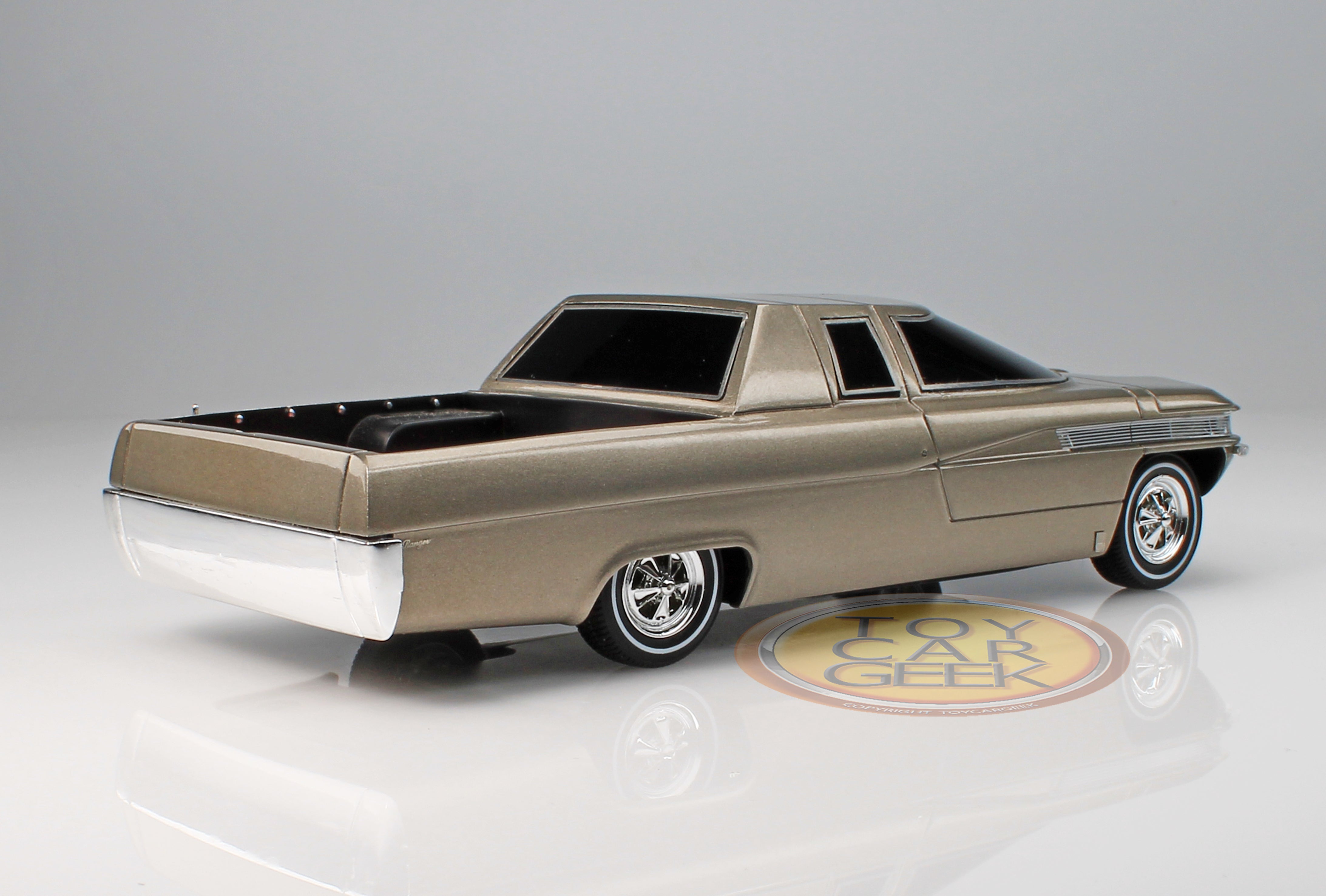 1966 Ford Ranger II Concept - Champagne