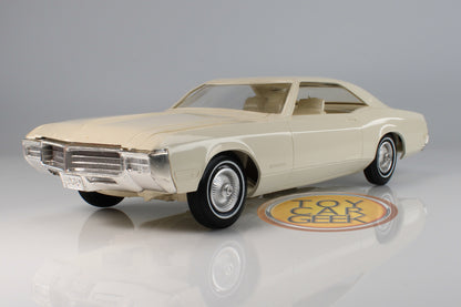 1969 Buick Riviera Coaster Promo Car (Pre-Owned)