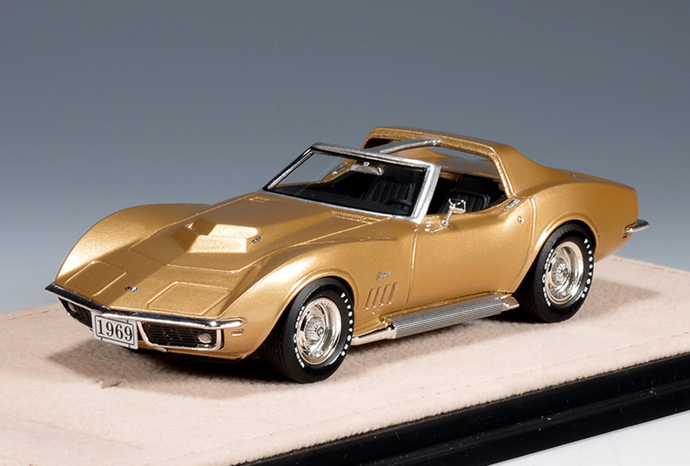 1969 Chevrolet Corvette - Riverside Gold