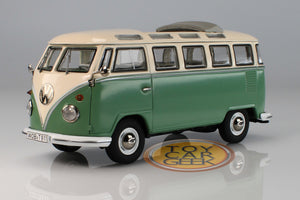 1962 Volkswagen T1b Samba Bus
