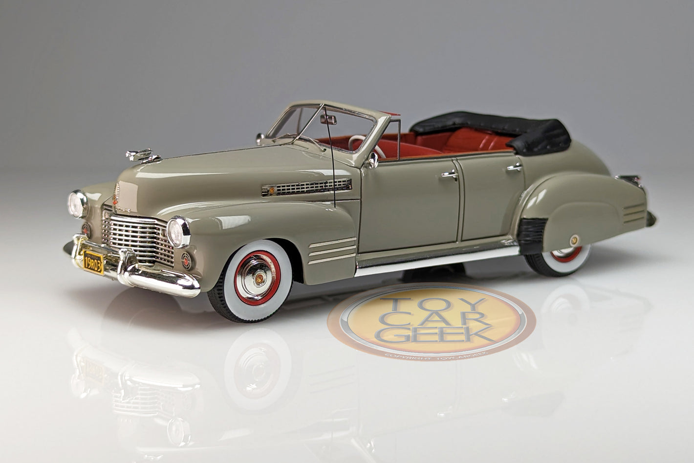 1941 Cadillac Series 62 Convertible Sedan