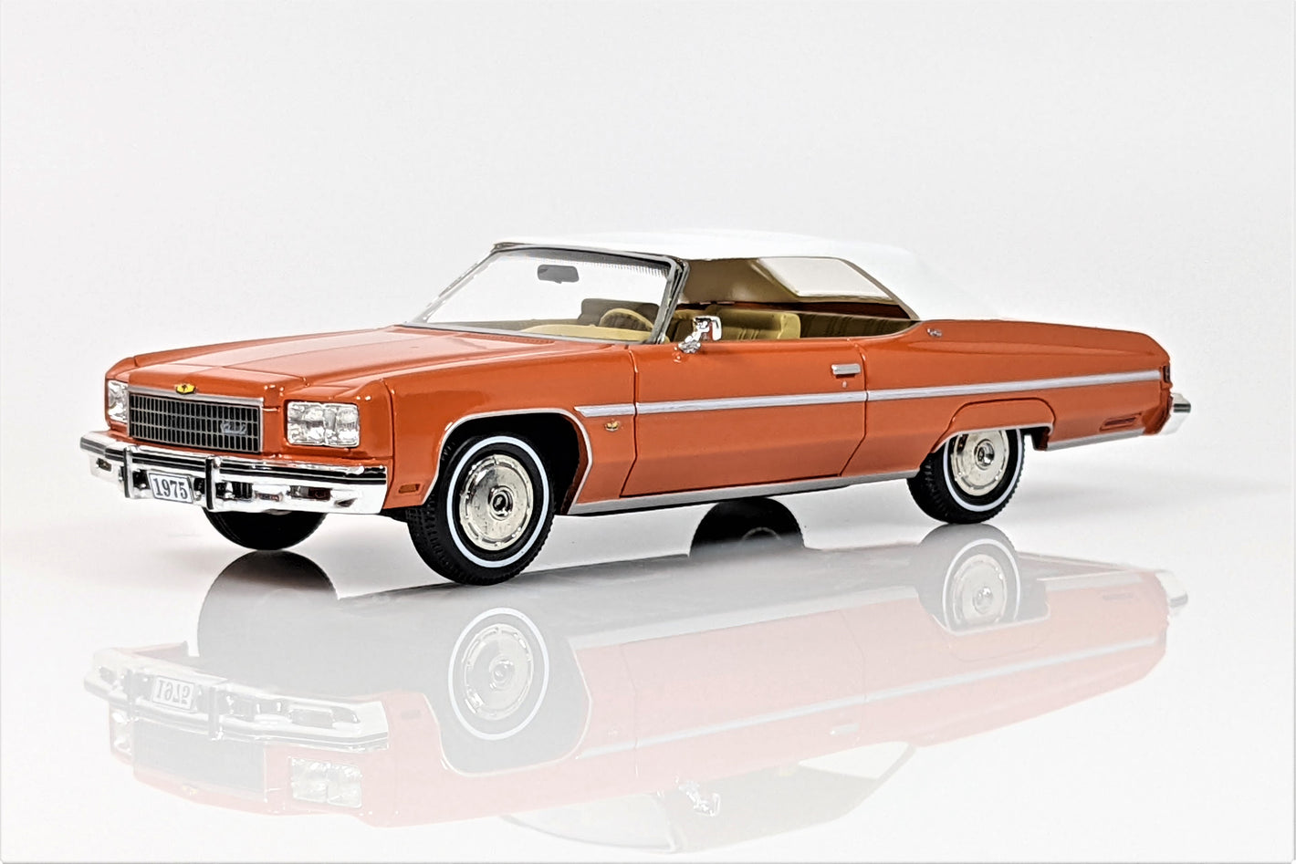 1975 Chevrolet Caprice Convertible, Closed - 751004