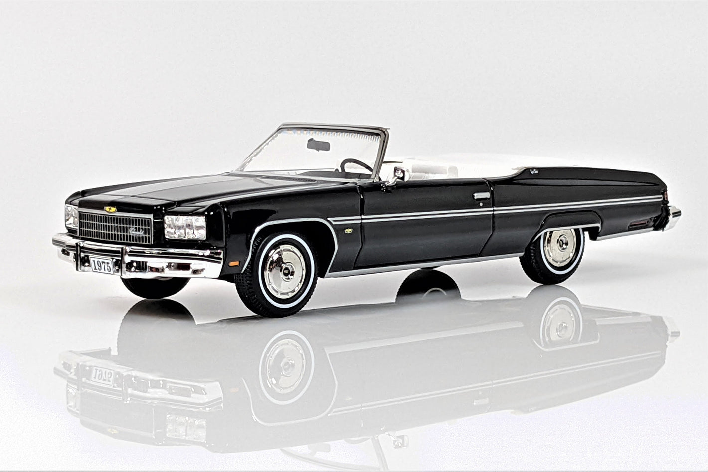 1975 Chevrolet Caprice Convertible, Open