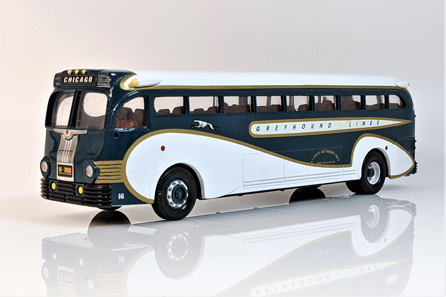 Corgi Classics Bus, Yellow Coach 743 - Chicago