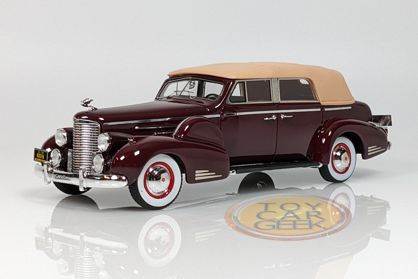 1938 Cadillac V16 Series 90 Convertible Sedan, Closed