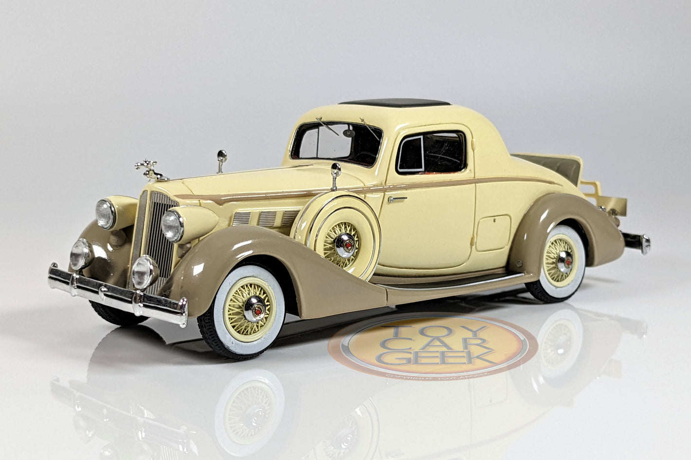 1936 Packard Super Eight Coupe
